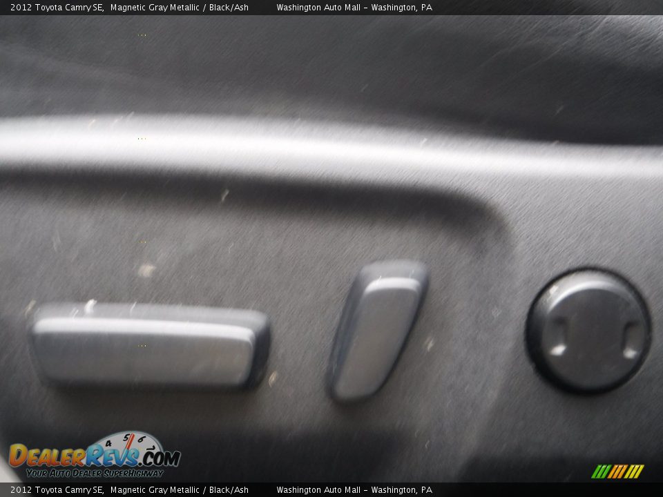 2012 Toyota Camry SE Magnetic Gray Metallic / Black/Ash Photo #17