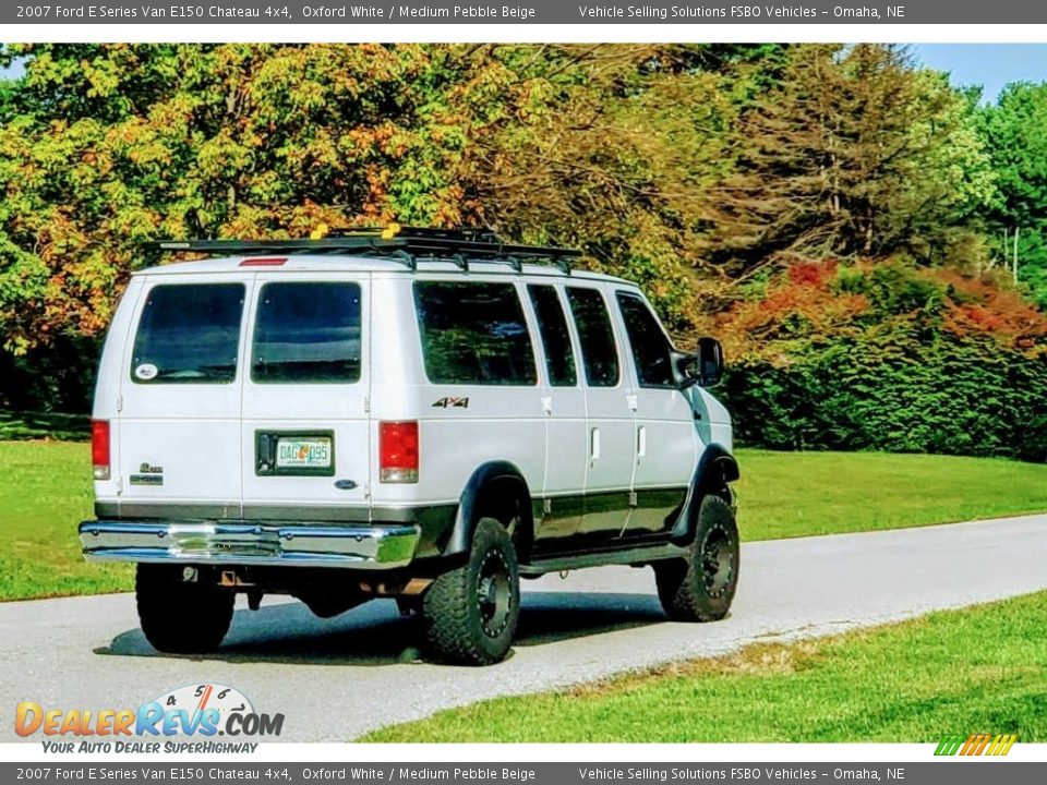 Oxford White 2007 Ford E Series Van E150 Chateau 4x4 Photo #19