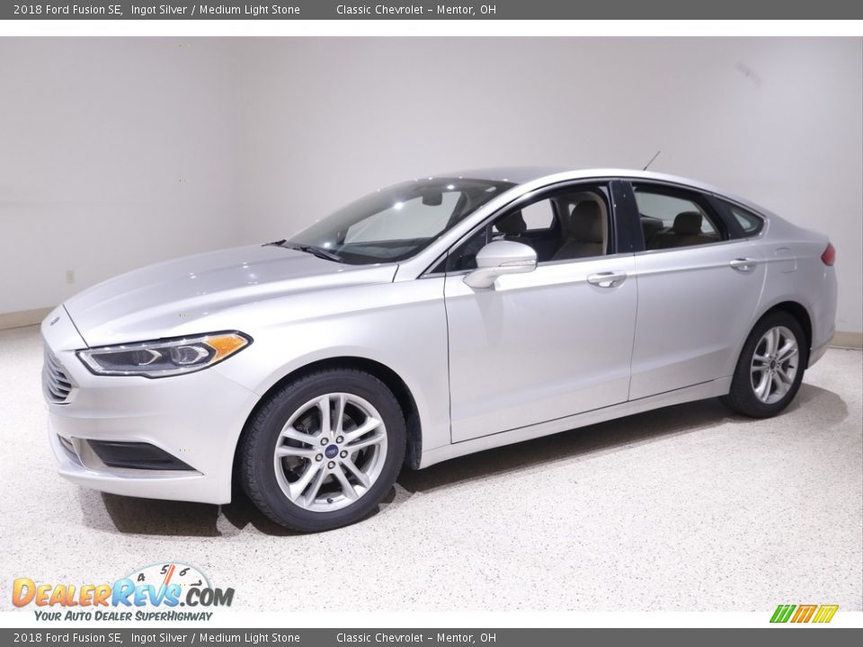 2018 Ford Fusion SE Ingot Silver / Medium Light Stone Photo #3