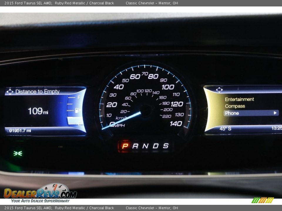 2015 Ford Taurus SEL AWD Gauges Photo #8