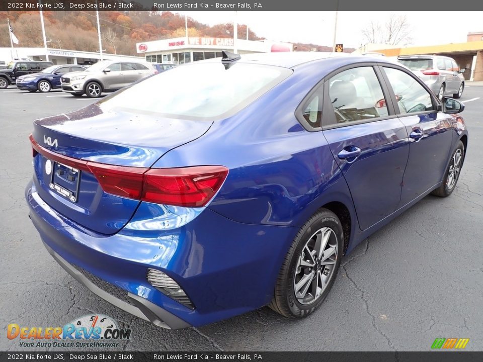 2022 Kia Forte LXS Deep Sea Blue / Black Photo #2