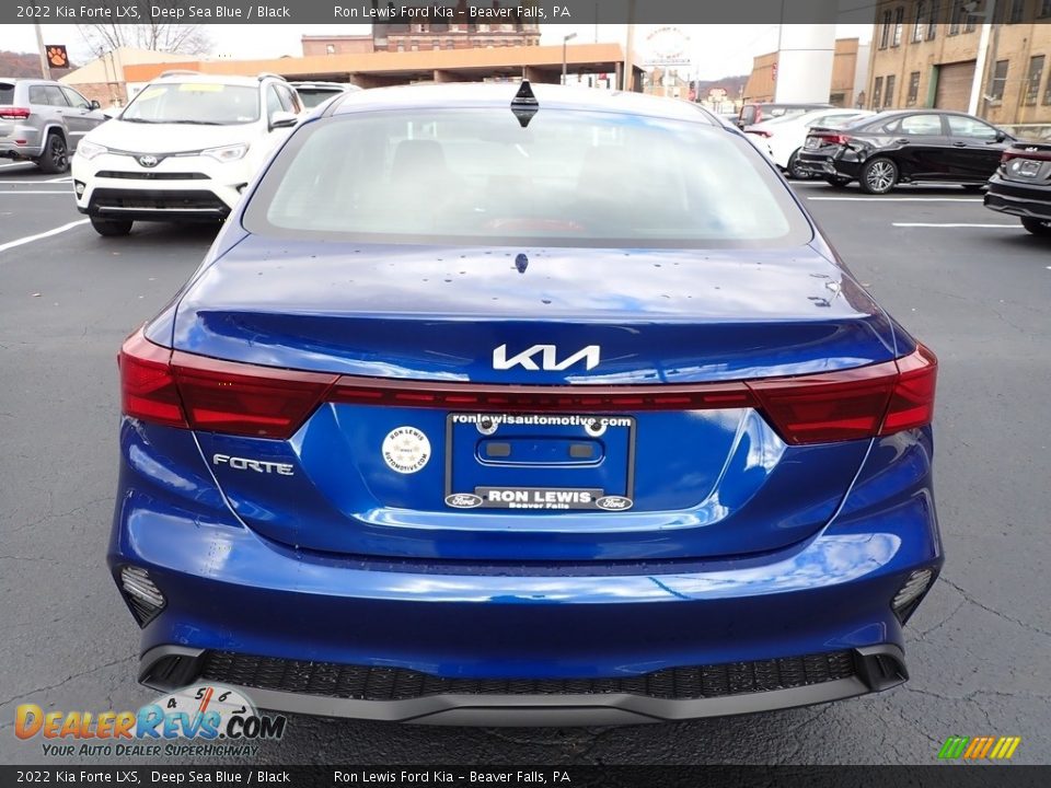 2022 Kia Forte LXS Deep Sea Blue / Black Photo #3