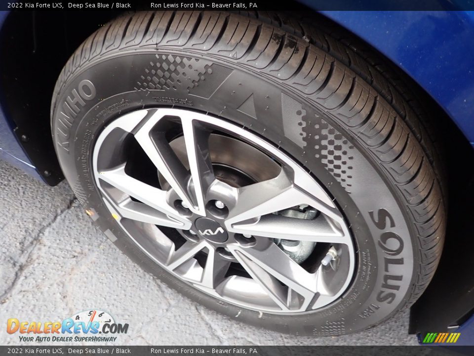 2022 Kia Forte LXS Deep Sea Blue / Black Photo #8