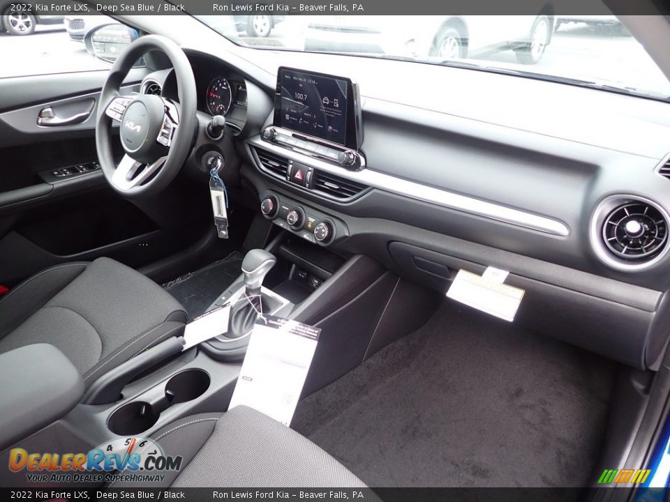 2022 Kia Forte LXS Deep Sea Blue / Black Photo #10