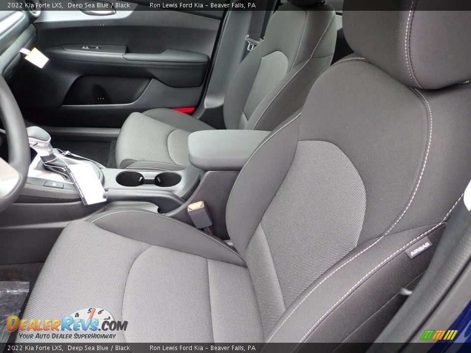 2022 Kia Forte LXS Deep Sea Blue / Black Photo #12