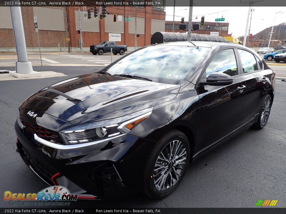 Front 3/4 View of 2022 Kia Forte GT-Line Photo #6