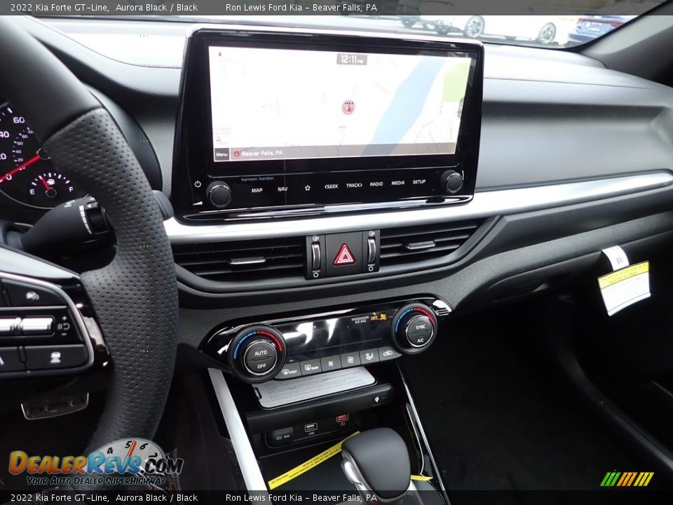 Controls of 2022 Kia Forte GT-Line Photo #17