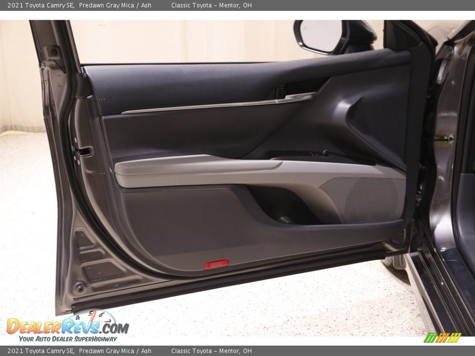 2021 Toyota Camry SE Predawn Gray Mica / Ash Photo #4
