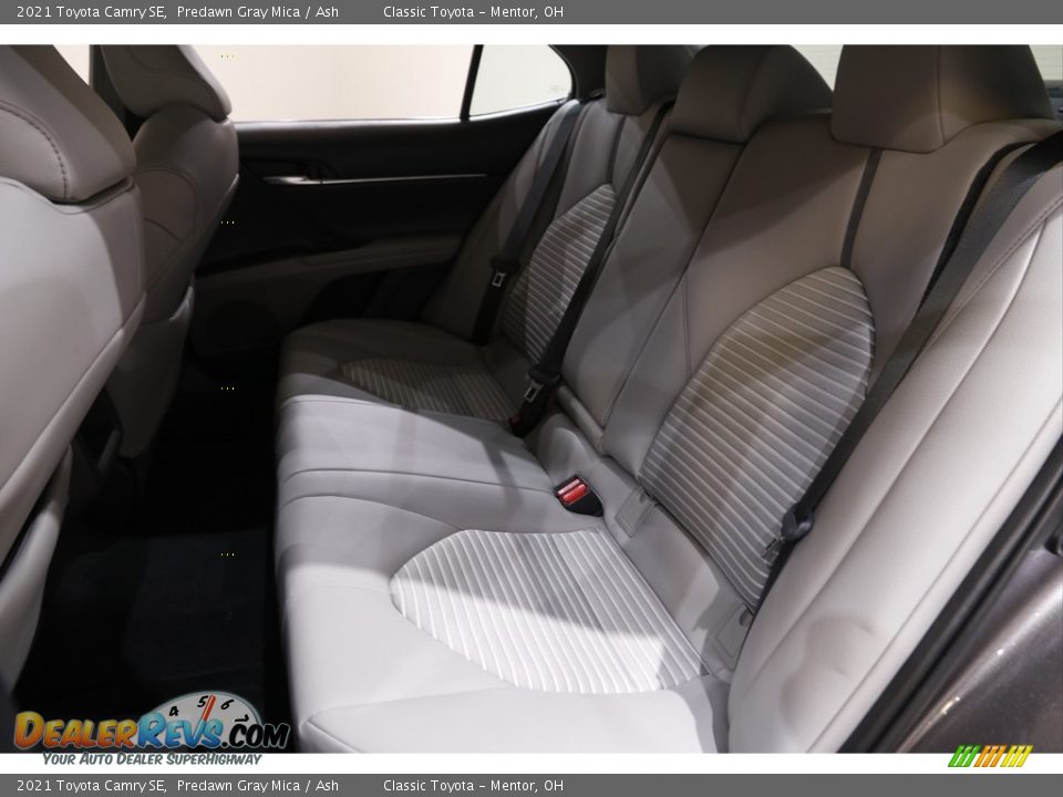 2021 Toyota Camry SE Predawn Gray Mica / Ash Photo #16