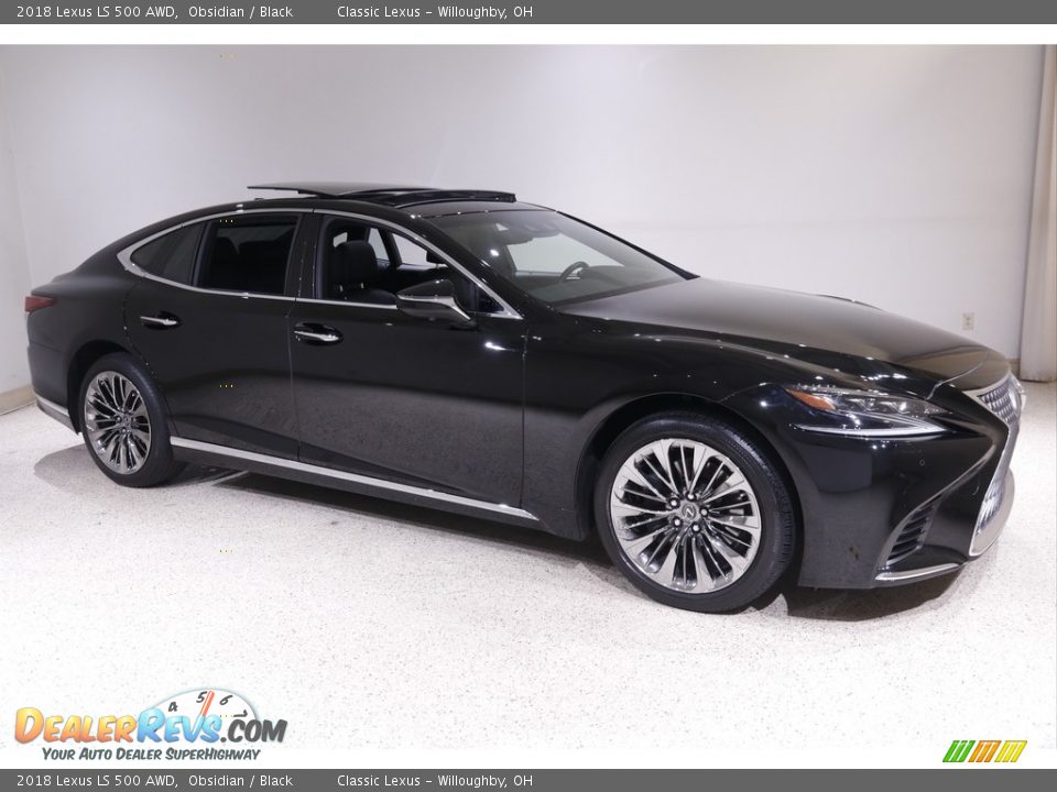 Front 3/4 View of 2018 Lexus LS 500 AWD Photo #1