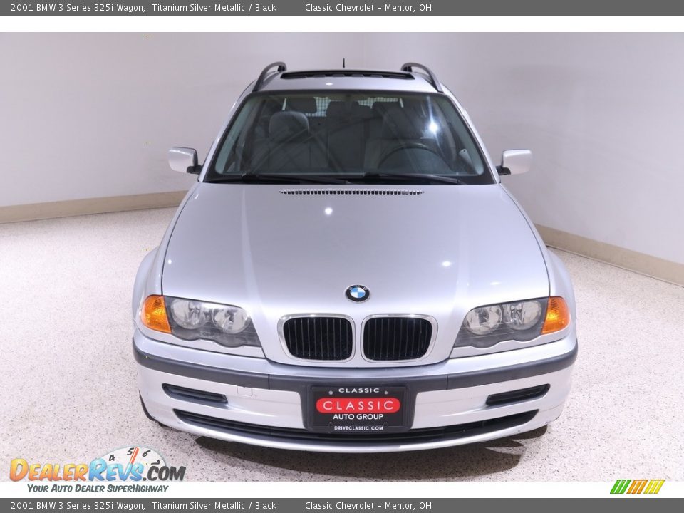 2001 BMW 3 Series 325i Wagon Titanium Silver Metallic / Black Photo #2