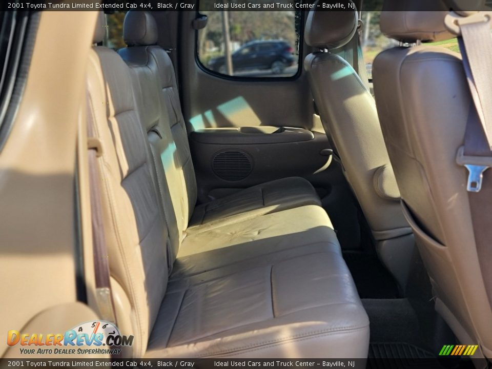 Rear Seat of 2001 Toyota Tundra Limited Extended Cab 4x4 Photo #13