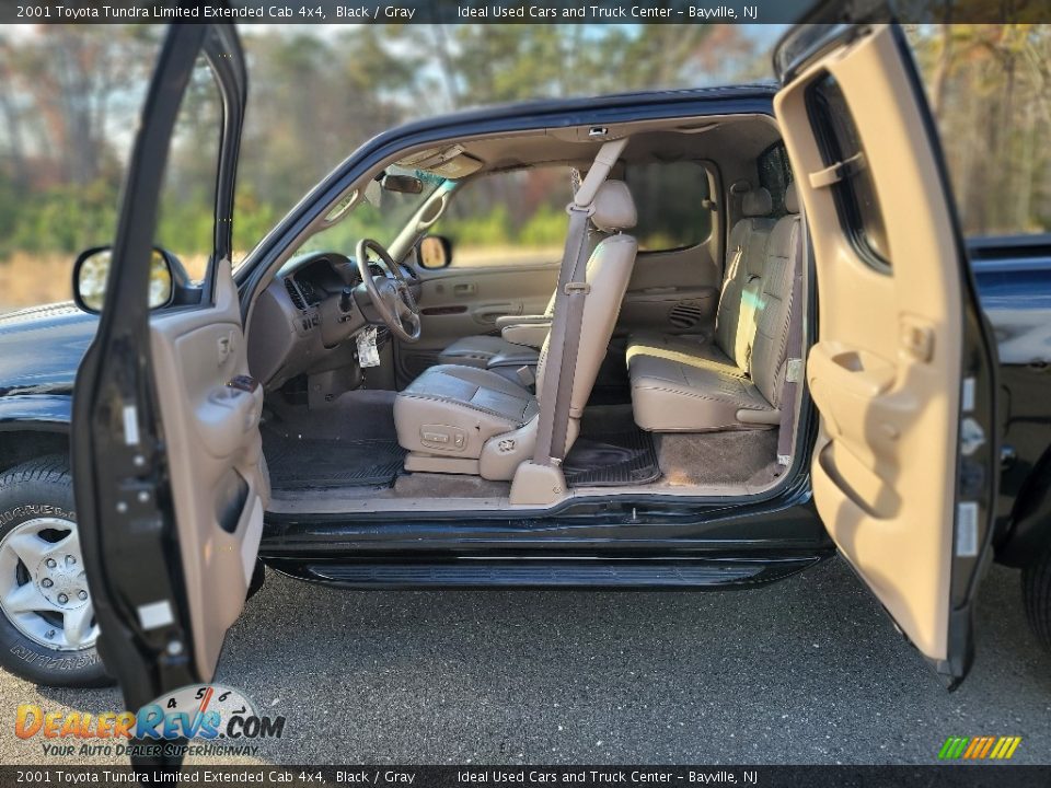 2001 Toyota Tundra Limited Extended Cab 4x4 Black / Gray Photo #24