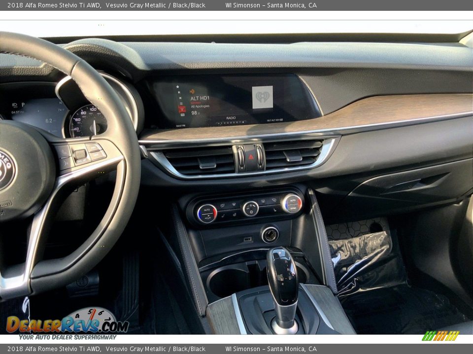 2018 Alfa Romeo Stelvio Ti AWD Vesuvio Gray Metallic / Black/Black Photo #7