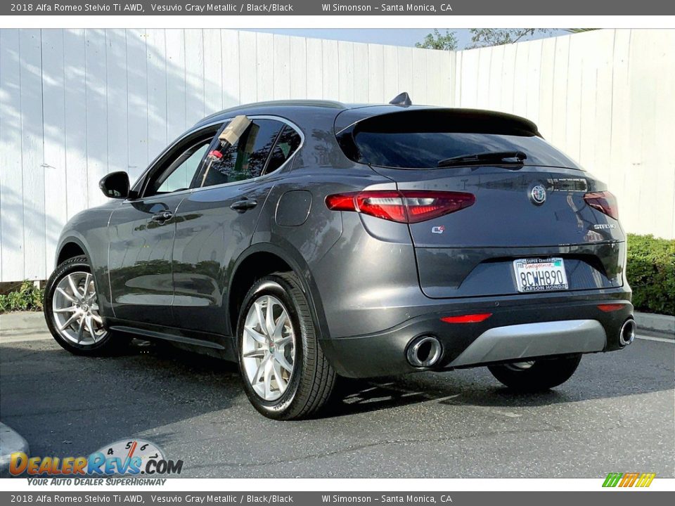 2018 Alfa Romeo Stelvio Ti AWD Vesuvio Gray Metallic / Black/Black Photo #12