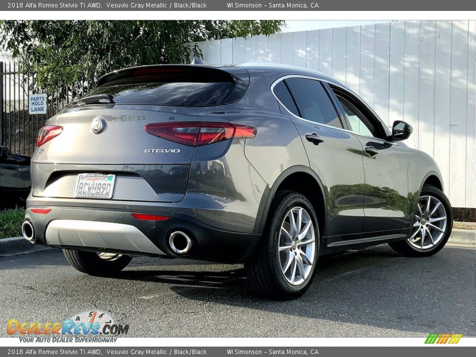 2018 Alfa Romeo Stelvio Ti AWD Vesuvio Gray Metallic / Black/Black Photo #15