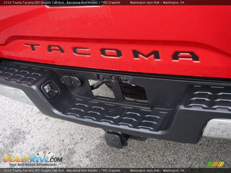 2019 Toyota Tacoma SR5 Double Cab 4x4 Barcelona Red Metallic / TRD Graphite Photo #17