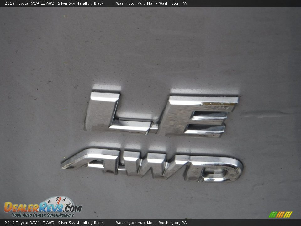 2019 Toyota RAV4 LE AWD Silver Sky Metallic / Black Photo #17
