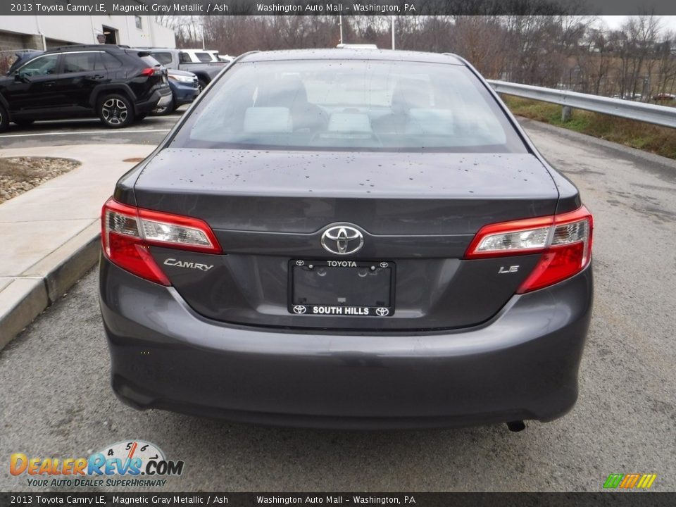 2013 Toyota Camry LE Magnetic Gray Metallic / Ash Photo #12