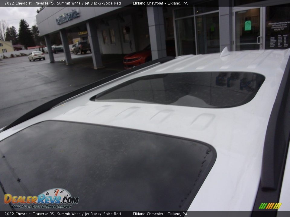 2022 Chevrolet Traverse RS Summit White / Jet Black/­Spice Red Photo #26