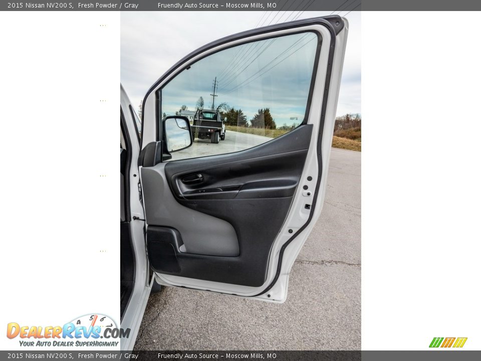 2015 Nissan NV200 S Fresh Powder / Gray Photo #23