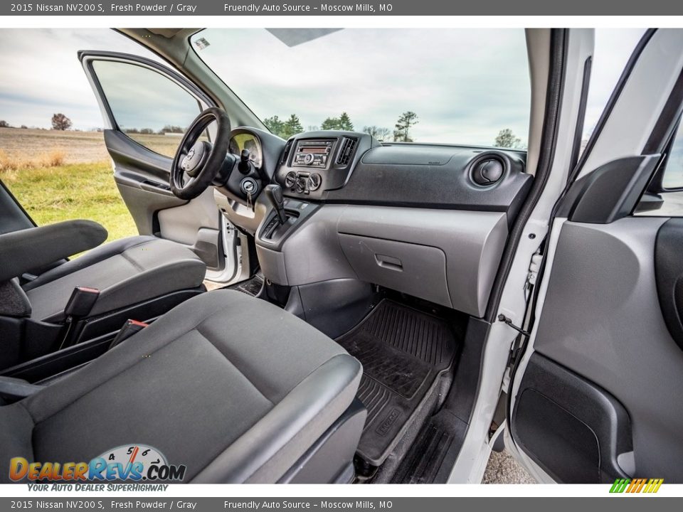 2015 Nissan NV200 S Fresh Powder / Gray Photo #24