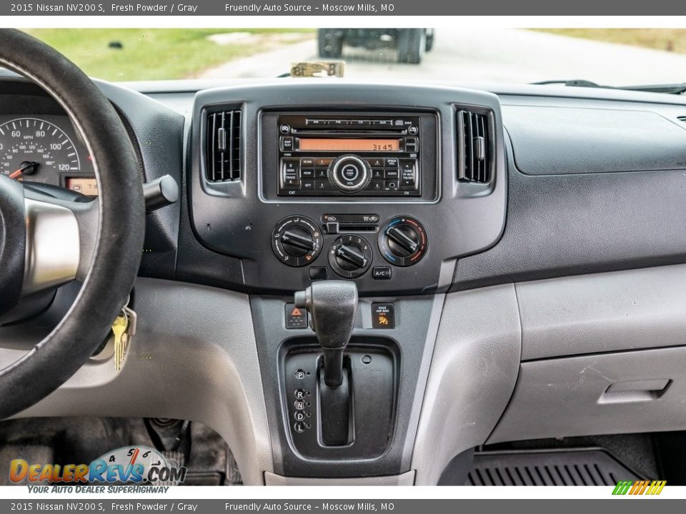 2015 Nissan NV200 S Fresh Powder / Gray Photo #28