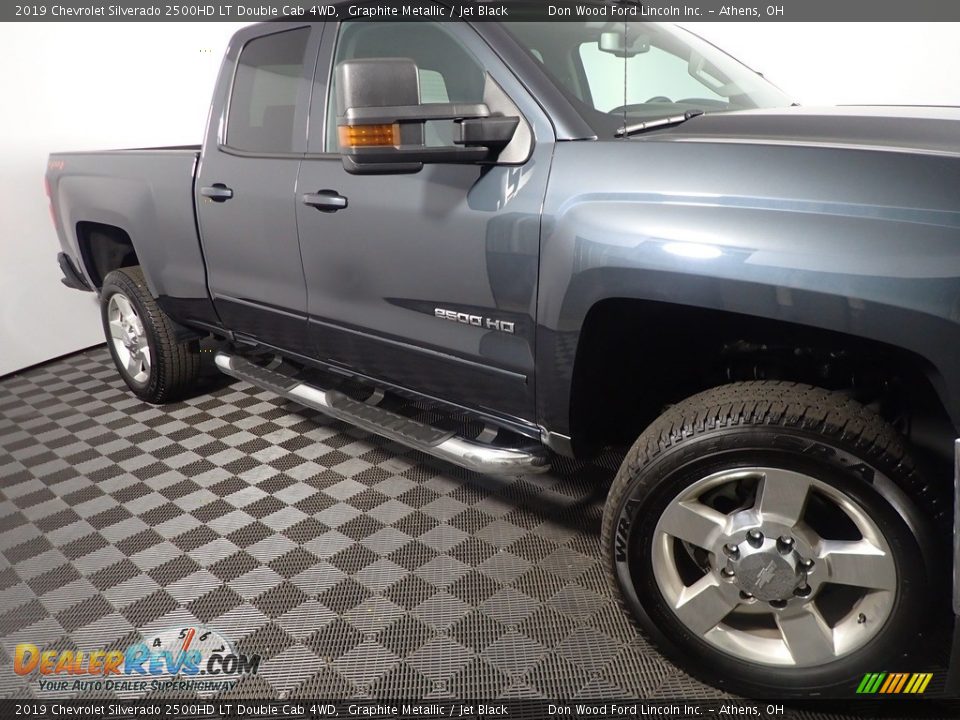 2019 Chevrolet Silverado 2500HD LT Double Cab 4WD Graphite Metallic / Jet Black Photo #4