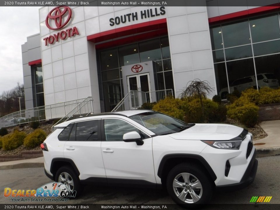 2020 Toyota RAV4 XLE AWD Super White / Black Photo #2