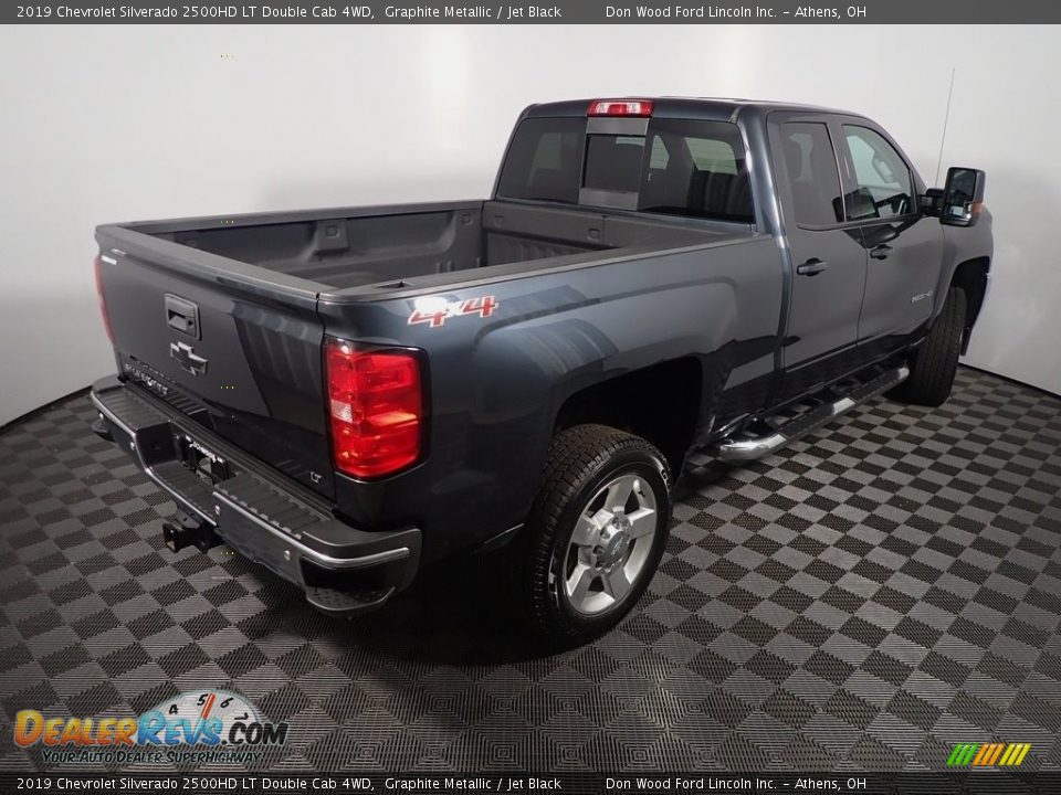 2019 Chevrolet Silverado 2500HD LT Double Cab 4WD Graphite Metallic / Jet Black Photo #16