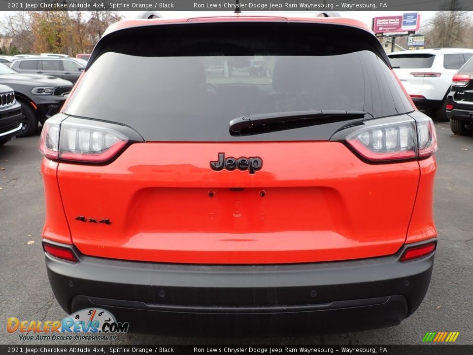 2021 Jeep Cherokee Altitude 4x4 Spitfire Orange / Black Photo #4