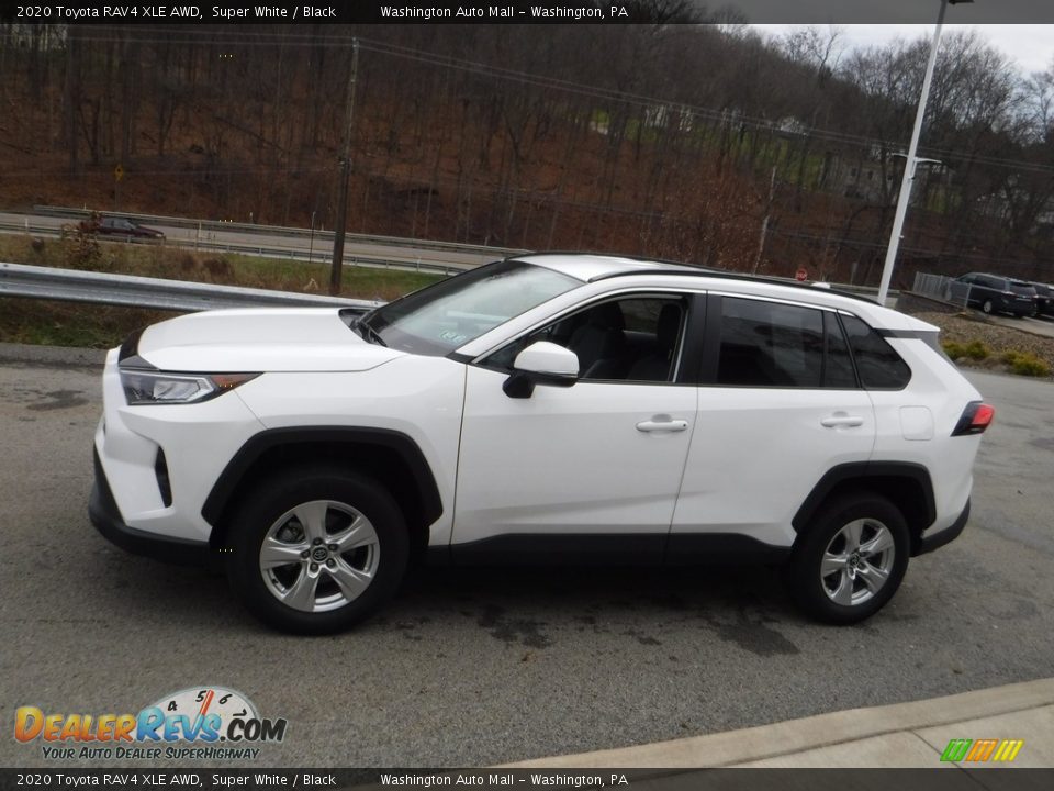 2020 Toyota RAV4 XLE AWD Super White / Black Photo #13