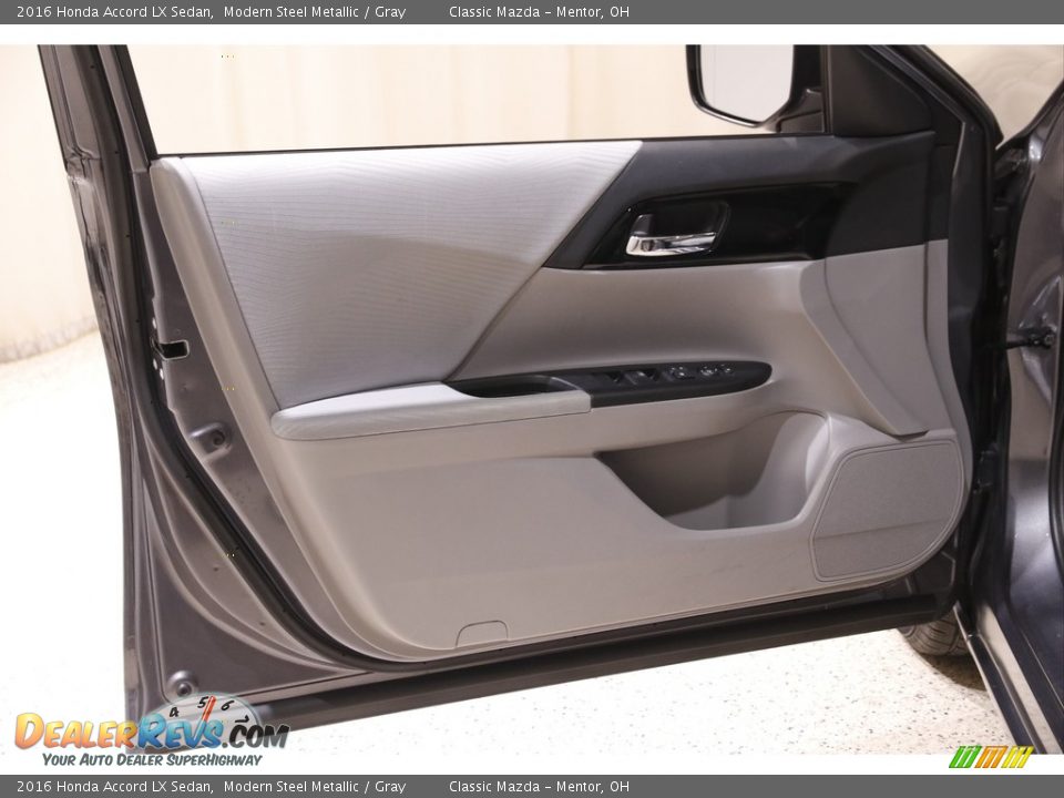 2016 Honda Accord LX Sedan Modern Steel Metallic / Gray Photo #4
