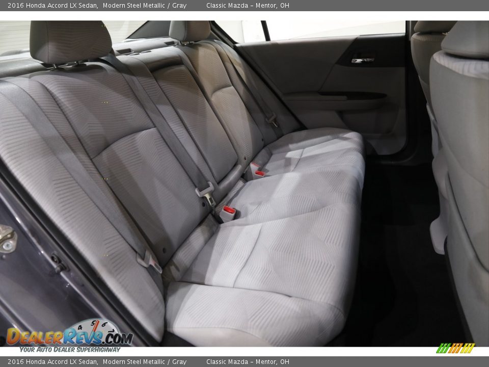 2016 Honda Accord LX Sedan Modern Steel Metallic / Gray Photo #16