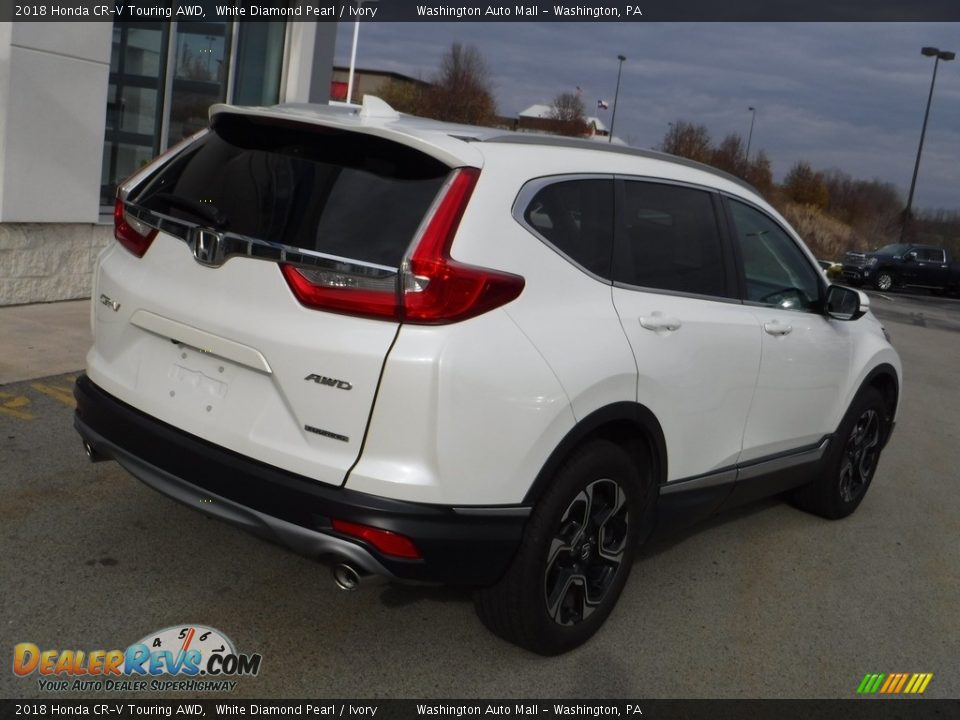 2018 Honda CR-V Touring AWD White Diamond Pearl / Ivory Photo #11