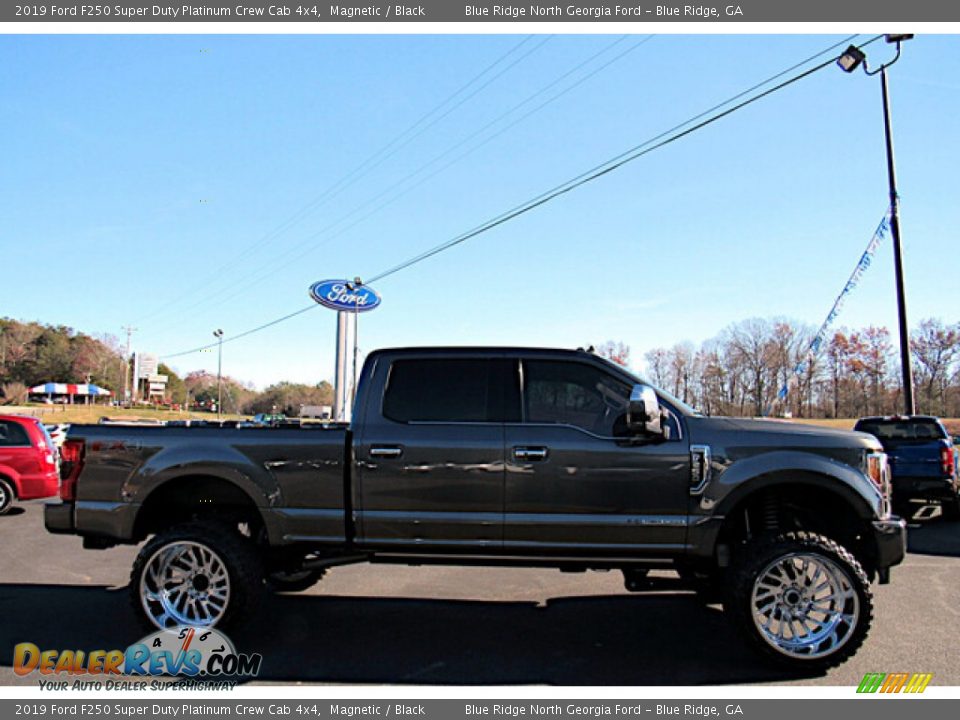 2019 Ford F250 Super Duty Platinum Crew Cab 4x4 Magnetic / Black Photo #6