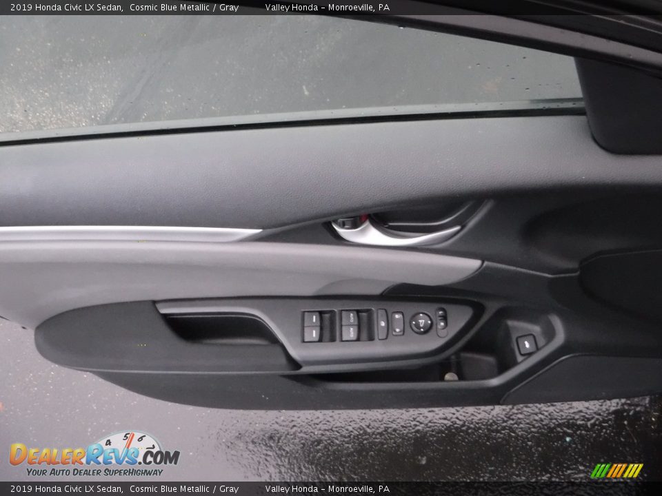 2019 Honda Civic LX Sedan Cosmic Blue Metallic / Gray Photo #10