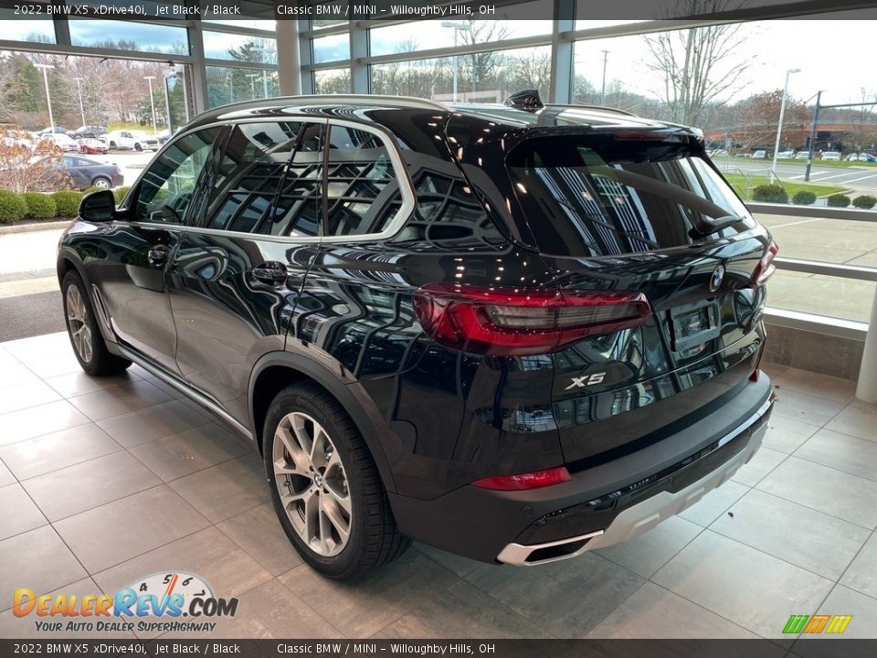 2022 BMW X5 xDrive40i Jet Black / Black Photo #2