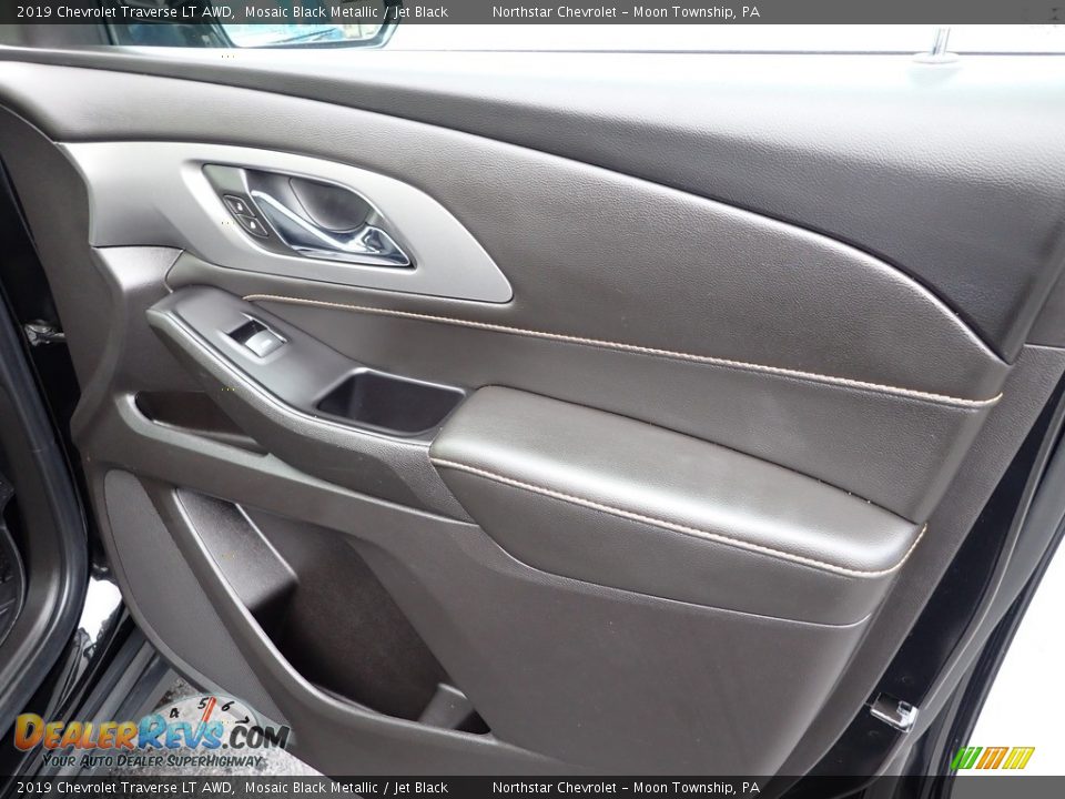 2019 Chevrolet Traverse LT AWD Mosaic Black Metallic / Jet Black Photo #17