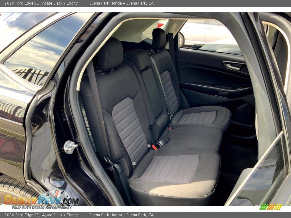 Rear Seat of 2020 Ford Edge SE Photo #28