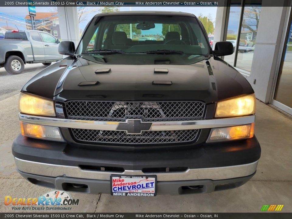 2005 Chevrolet Silverado 1500 LS Crew Cab Black / Medium Gray Photo #9