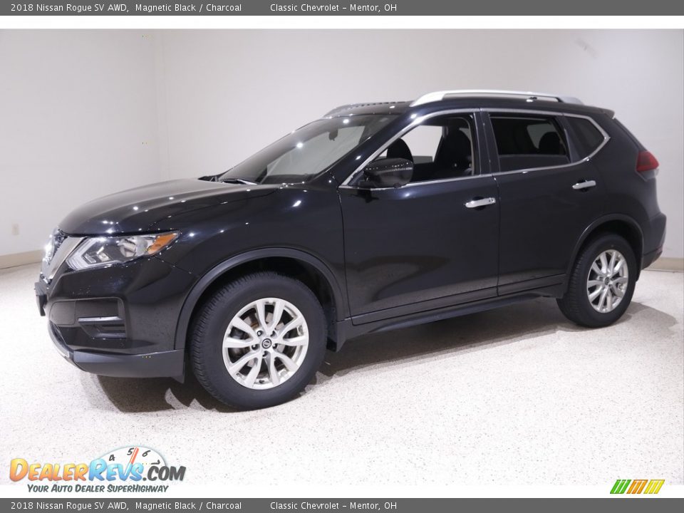 2018 Nissan Rogue SV AWD Magnetic Black / Charcoal Photo #3