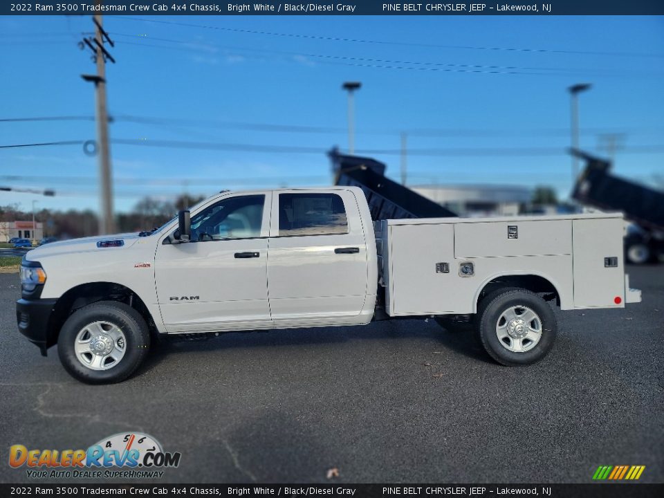 2022 Ram 3500 Tradesman Crew Cab 4x4 Chassis Bright White / Black/Diesel Gray Photo #4