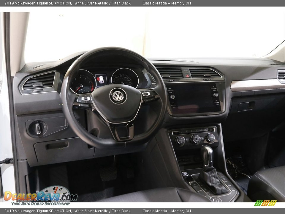 Dashboard of 2019 Volkswagen Tiguan SE 4MOTION Photo #6