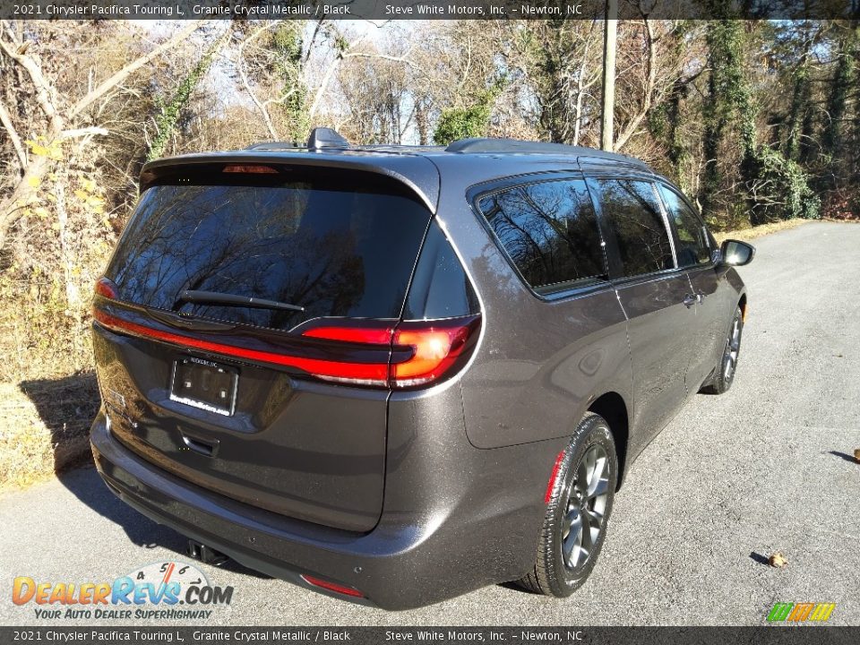 2021 Chrysler Pacifica Touring L Granite Crystal Metallic / Black Photo #6