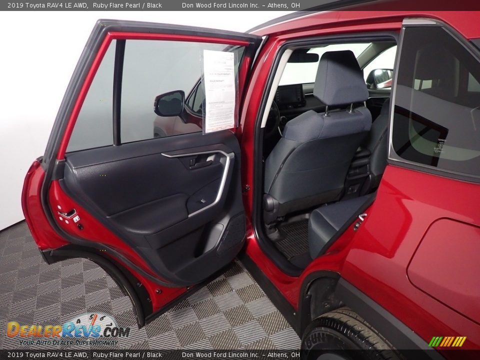 2019 Toyota RAV4 LE AWD Ruby Flare Pearl / Black Photo #34
