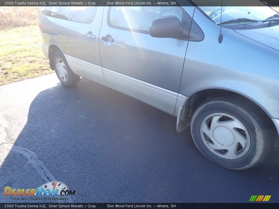 2000 Toyota Sienna XLE Silver Spruce Metallic / Gray Photo #3