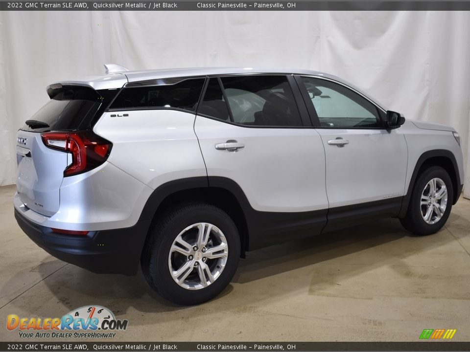 2022 GMC Terrain SLE AWD Quicksilver Metallic / Jet Black Photo #2