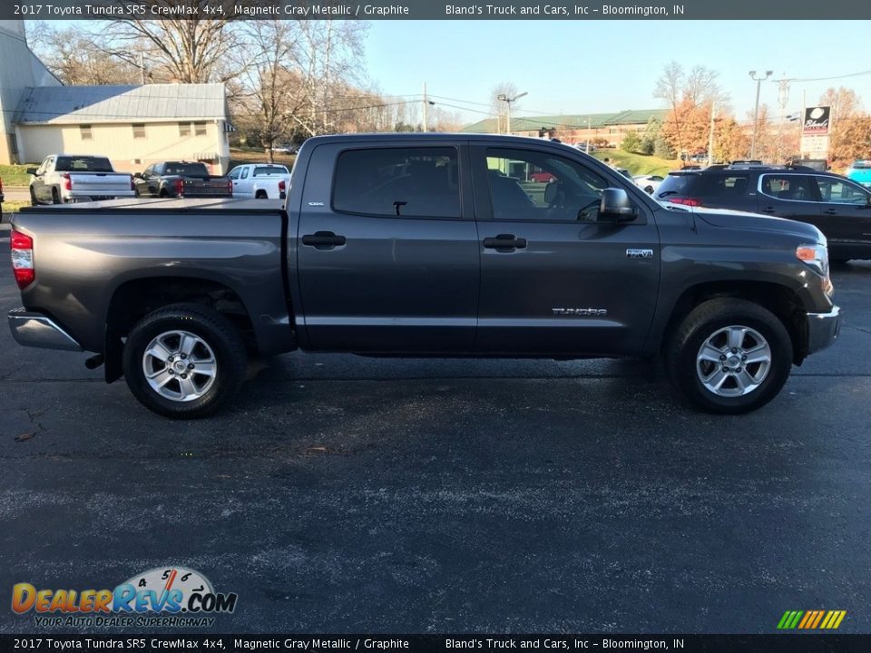 2017 Toyota Tundra SR5 CrewMax 4x4 Magnetic Gray Metallic / Graphite Photo #5