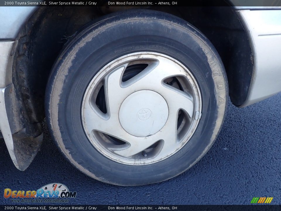 2000 Toyota Sienna XLE Silver Spruce Metallic / Gray Photo #13